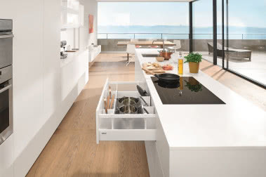 18 pomysłów na aranżację kuchni z jadalnią