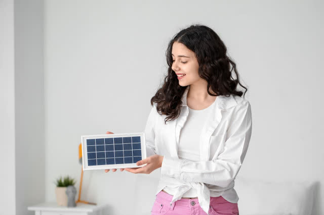 Fotowoltaika kieszonkowa - co to takiego i dlaczego staje się coraz popularniejsza?