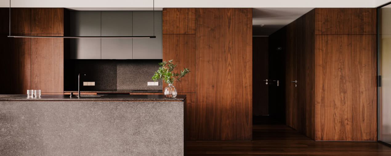 Mieszkanie w drewnie na warszawskim Muranowie. Znajduje się tuż obok Ogrodu Krasińskich!