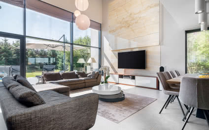 Dom światłem malowany - elegancka willa pod Wrocławiem