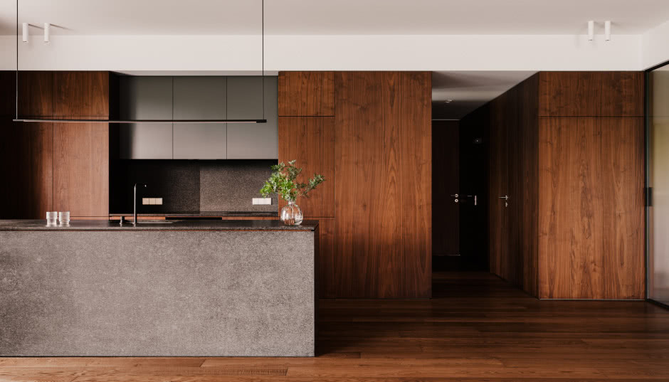 Mieszkanie w drewnie na warszawskim Muranowie. Znajduje się tuż obok Ogrodu Krasińskich!