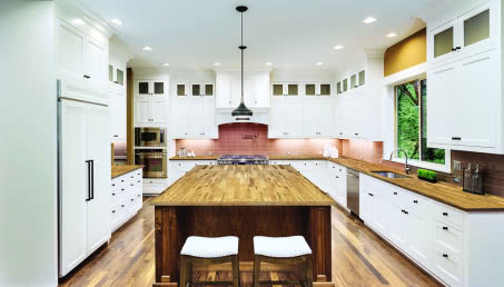 Natura czy imitacja? Wybieramy blat kuchenny