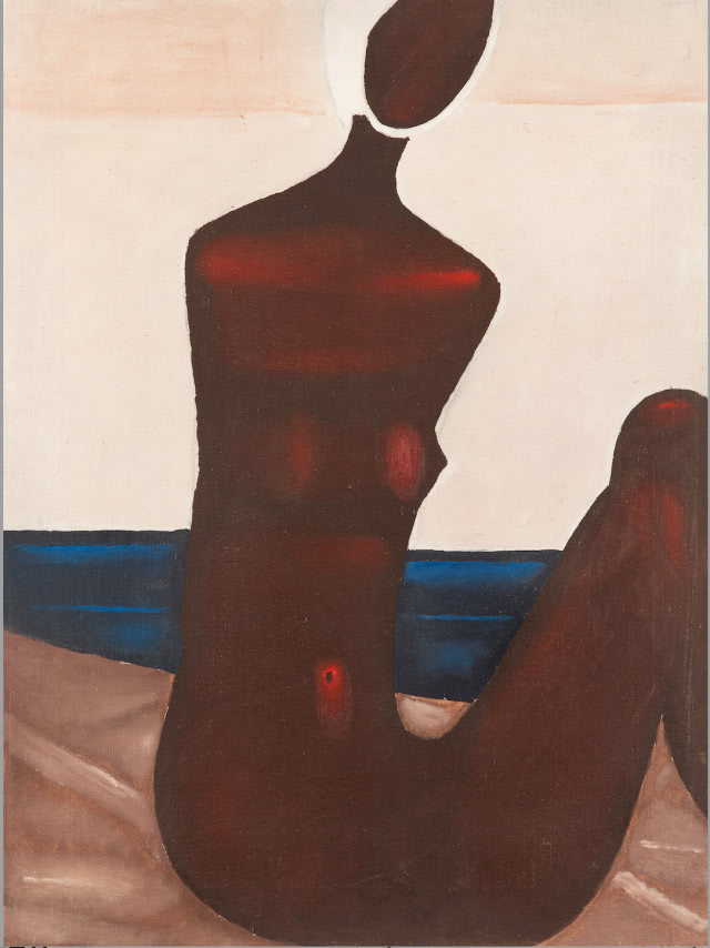 opalona na ciemny brąz kobieta bez rąk