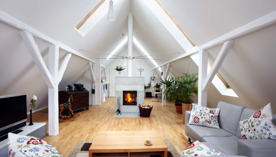 Mieszkanie na poddaszu: adaptacja i aranżacja poddasza ze skosami bez błędów