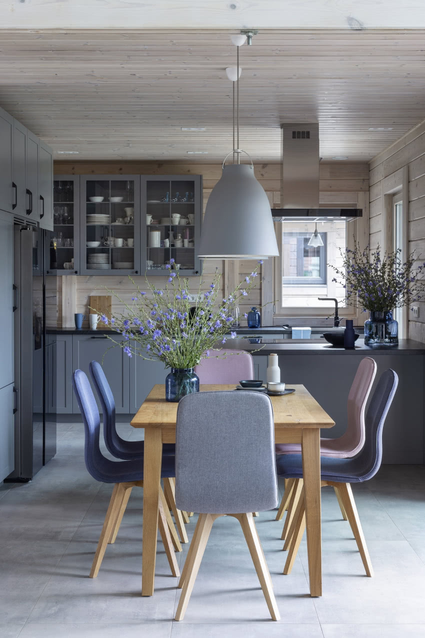 Głównym bohaterem tego domu
jest drewno,...