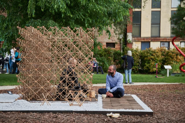 herbaciarnia na Biennale Architektury w Wenecji