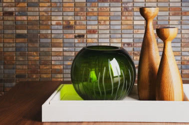 Granit, marmur, trawertyn - kamień na ścianach i podłodze w łazience