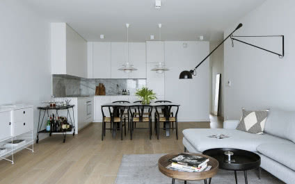 Monochromia z industrialną nutą: azyl dla współczesnych nomadów