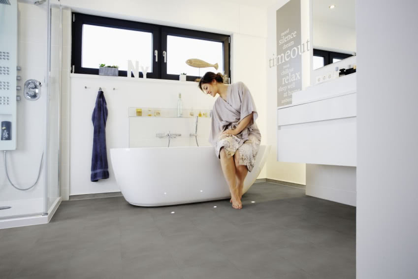 Panele winylowe Wineo 600 są wodoodporne, więc...