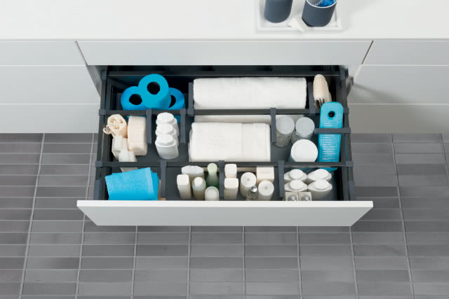 papier toaletowy, ręczniki papierowe, kosmetyki