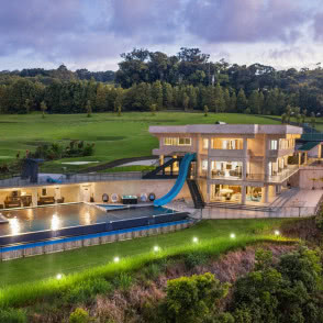 Rezydencja Waterfalling Estate