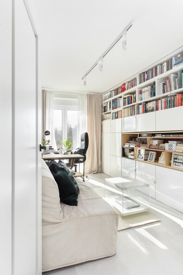 Gabinet w jasnych odcieniach