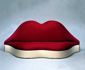 Sofa-usta stworzona przez Salwadroa Dalego zainspirowanego ustami Mae West