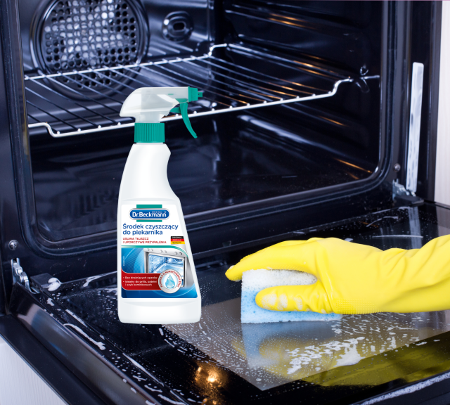 piekarnik, płyn do czyszczenia piekarników, gąbka