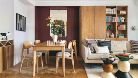 Sypialnia w salonie. Udana metamorfoza mieszkania w bloku z lat 70.