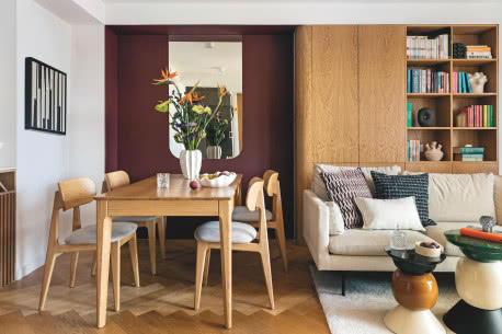 Sypialnia w salonie. Udana metamorfoza mieszkania w bloku z lat 70.