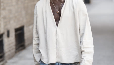 Tenue correcte exigée, quand le vêtement fait scandale