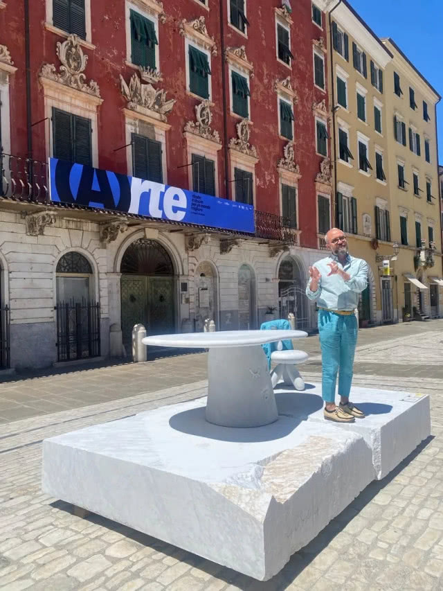 Antonio Aricò przy stole