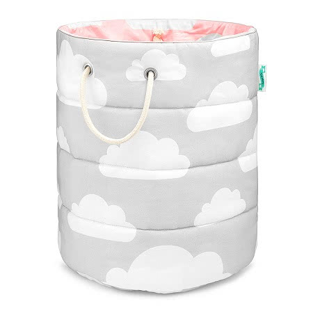 Do pościeli w chmurki dobierzemy inne akcesoria,...