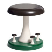 Matrioszki niezmiennie kojarzą się z Rosją....