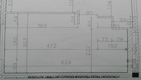 Podłużny salon + aneks kuchenny