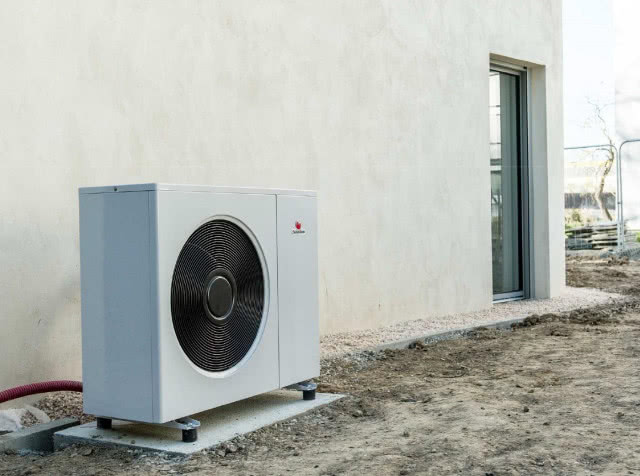 Powietrzna pompa ciepła GeniaAir