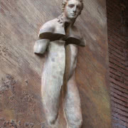 Igor Mitoraj, „Upadły Anioł”. Rzeźba znajduje...