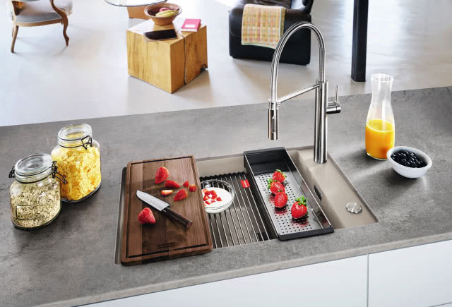 Franke, zlewozmywak Kanon KNG z akcesoriami zwiększającymi jego funkcjonalność 