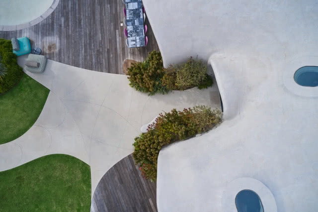 widok z góry na wejście