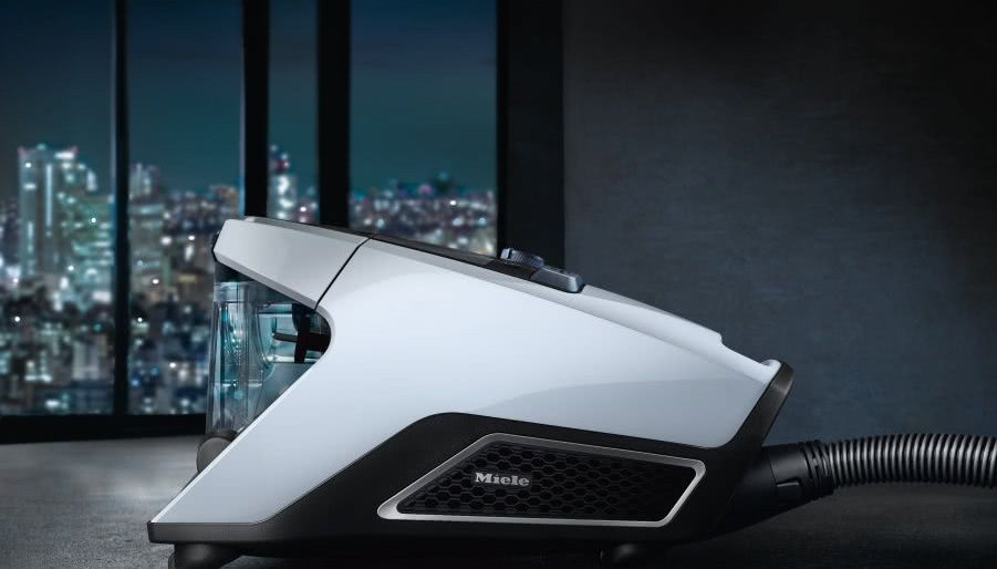 Miele prezentuje pierwszy odkurzacz bezworkowy Blizzard CX1
