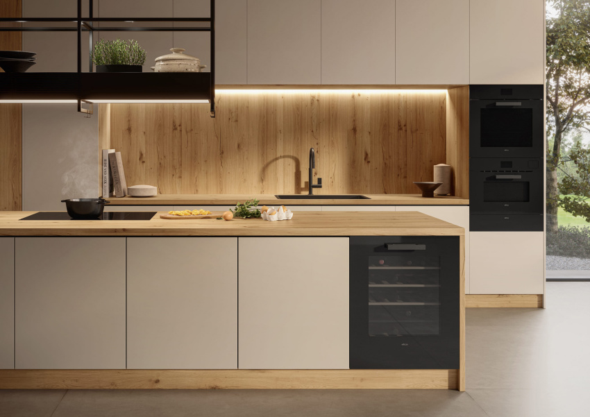 Winiarka Veritas BI36 z półkami z drewna...