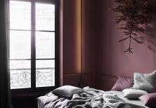 Ciemne kolory w sypialni 