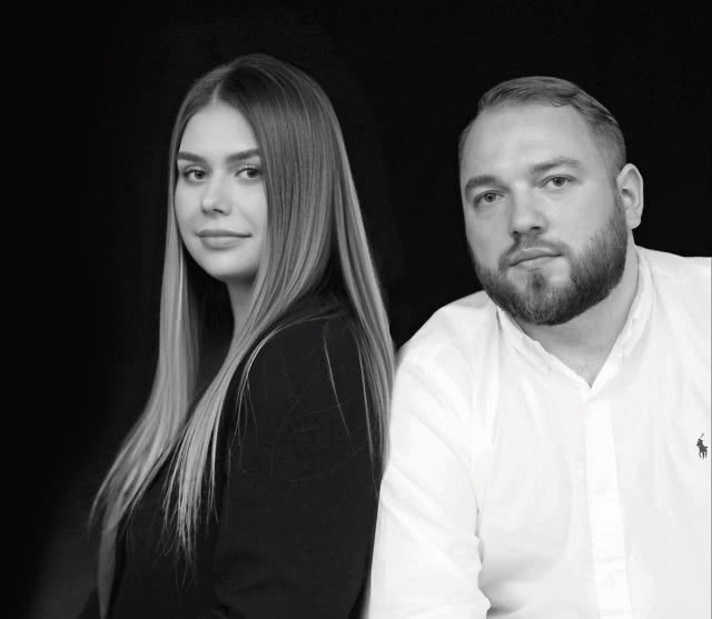 Archistan Interiors 
Kreatywne biuro projektowe, prowadzone  od 2017 roku przez dyplomowaną  architektkę wnętrz Małgorzatę Stan-Zielińską oraz Daniela Zielińskiego. Pasja do piękna, designu oraz wysoka empatia i otwartość na ludzi cechujące założycielki umożliwiają wyjątkowe podejście do klienta, gwarantujące troskę o jego potrzeby i wymagania.