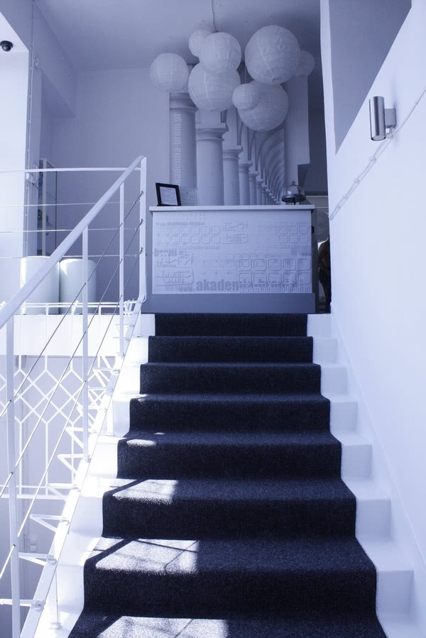 Nowoczesność połączona z klasycznymi motywami w...