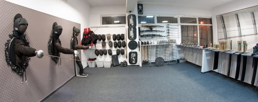 Sala treningowa Akademii Broni.