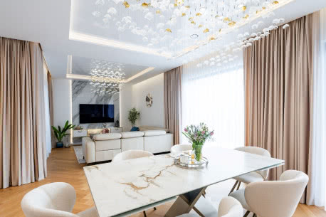 Dom w Chorzowie - wnętrza pełne blasku