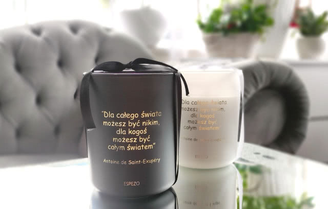 Świece ESPEZO z cytatami