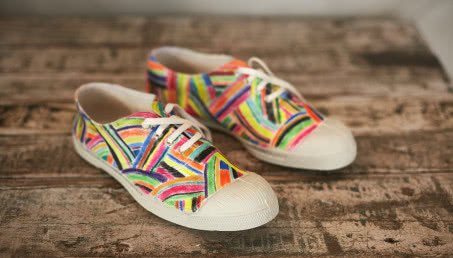 „Paysage polonais” Jana Bajtlika na kultowych francuskich tenisówkach Bensimon