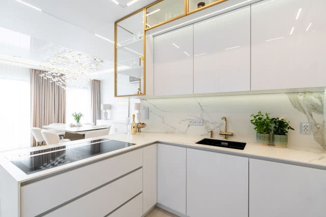 biała kuchnia aranżacja