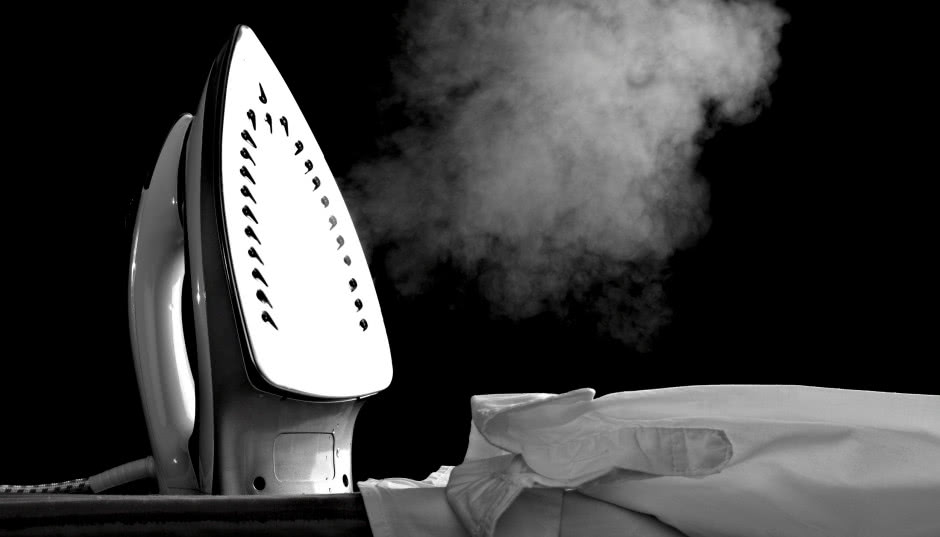 Czym czyścić żelazko? Jak poradzić sobie z przypalonym żelazkiem?