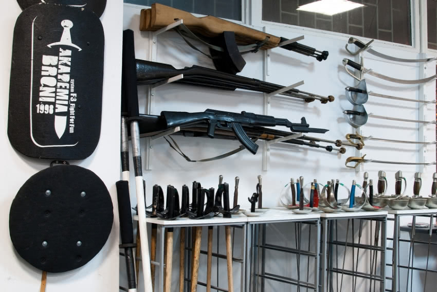 Broń treningowa klubie szermierczym Marcina...