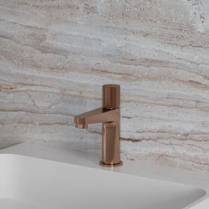 Jak zaplanować funkcjonalną, komfortową i estetyczną przestrzeń toalety z marką OMNIRES