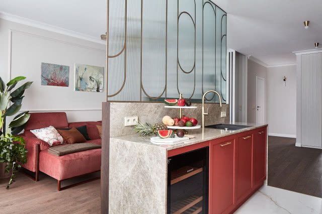 Ścianka oddzielająca kuchnię od salonu