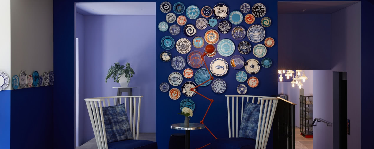 Ten hotel jest cały niebieski! Zaprojektowała go słynna włoszka!