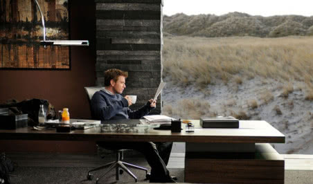 Wnętrza i meble z filmu "Autor widmo" 