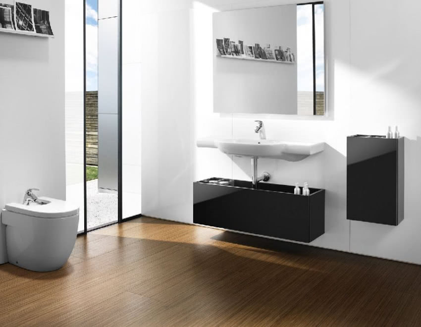 Łazienka urządzona produktami Roca