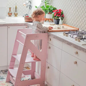 Trendy w pokojach dziecięcych - meble i zabawki ze sklejki