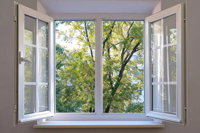 Oczyszczanie powietrza w mieszkaniu - wietrzenie