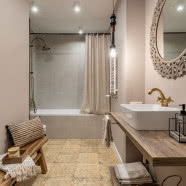 Rustykalne mieszkanie w sercu Łodzi. Z balkonu widać ulicę Piotrkowską!