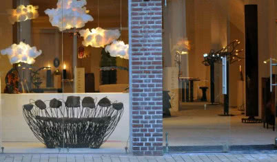 Lampy-chmury pod sufitem